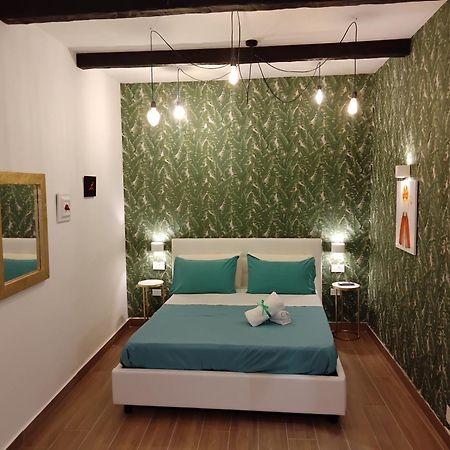 Andrew 2 Bed & Breakfast เนเปิลส์ ภายนอก รูปภาพ